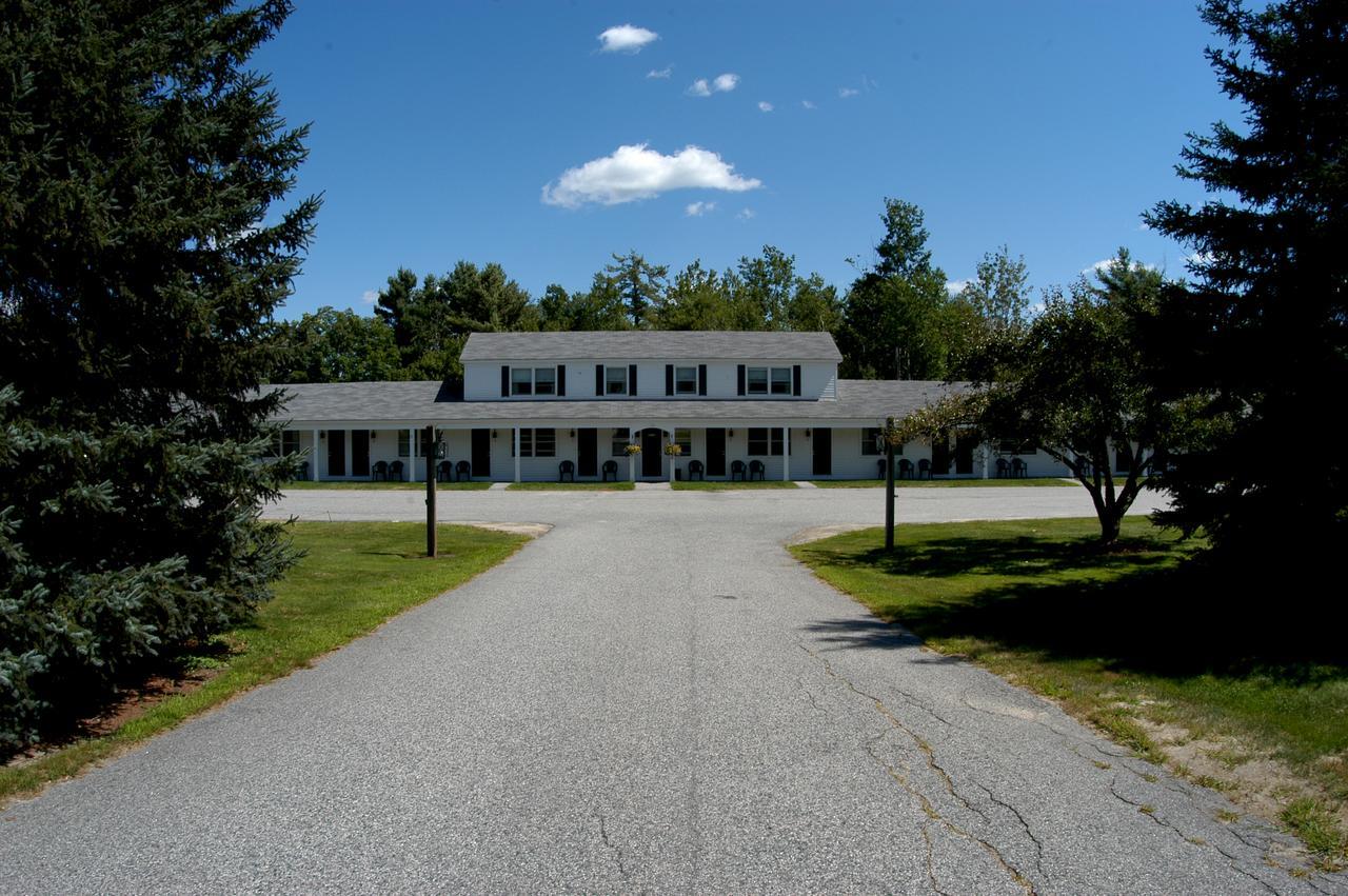 Fairway Motel New London Exterior photo